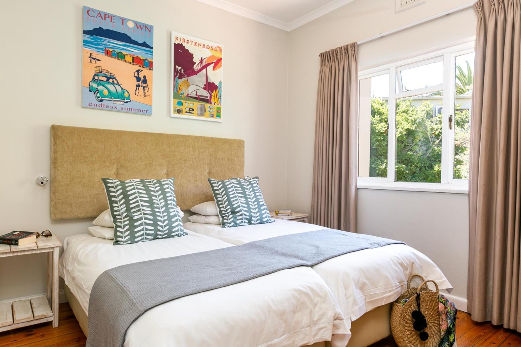 Camps Bay Village - Studios And Apartments 케이프타운 객실 사진
