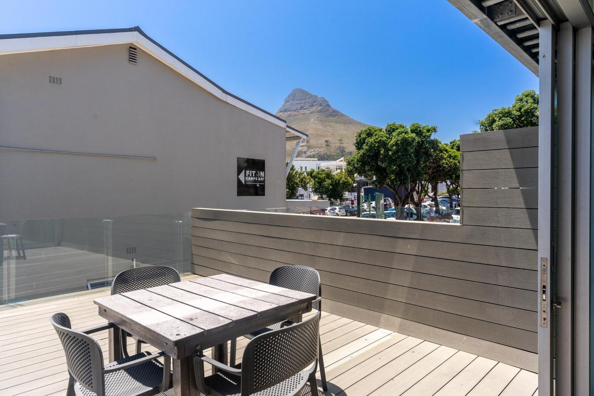 Camps Bay Village - Studios And Apartments 케이프타운 객실 사진