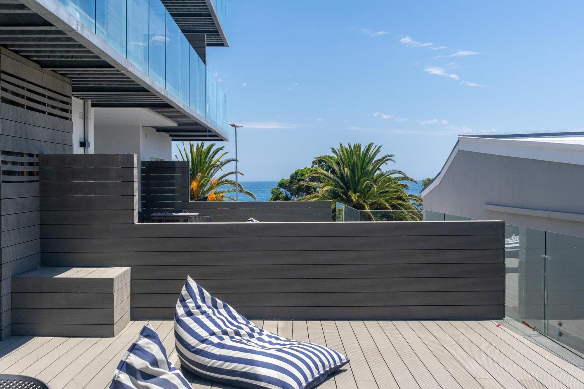Camps Bay Village - Studios And Apartments 케이프타운 객실 사진