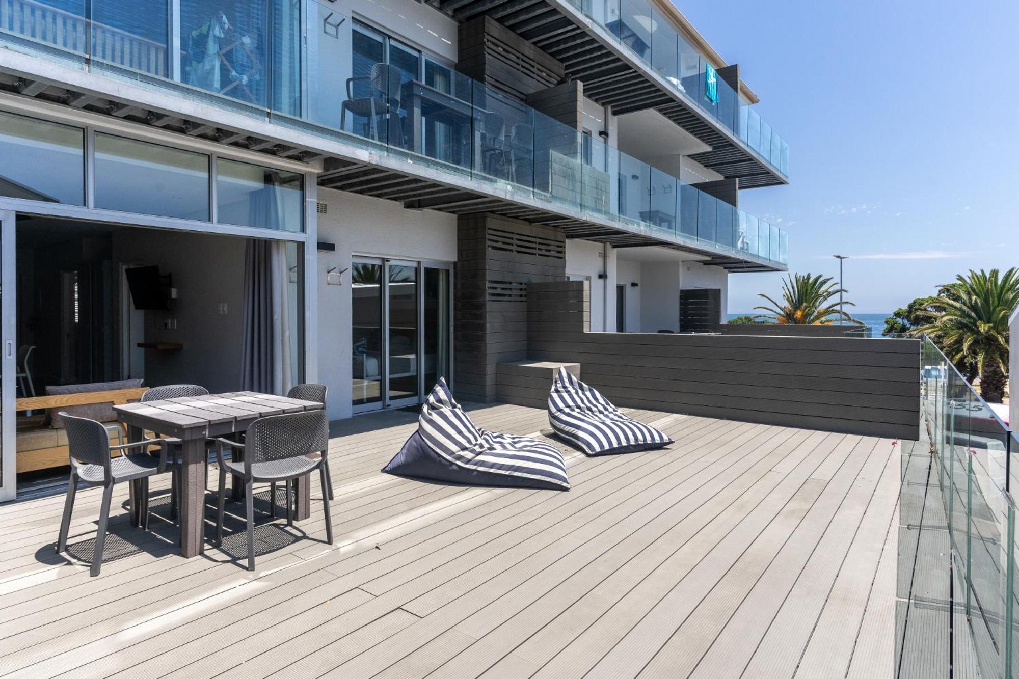 Camps Bay Village - Studios And Apartments 케이프타운 객실 사진